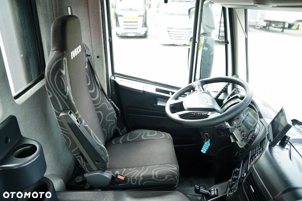 Iveco STRALIS 420 / 6x2 / SKRZYNIOWY - 7,1 M / HDS PALFINGER PK- 23001- EH E- 17 M / MAX UDŹWIG 5 600 KG / OŚ PODNOSZONA I SKRĘTNA / EURO 6 - 28
