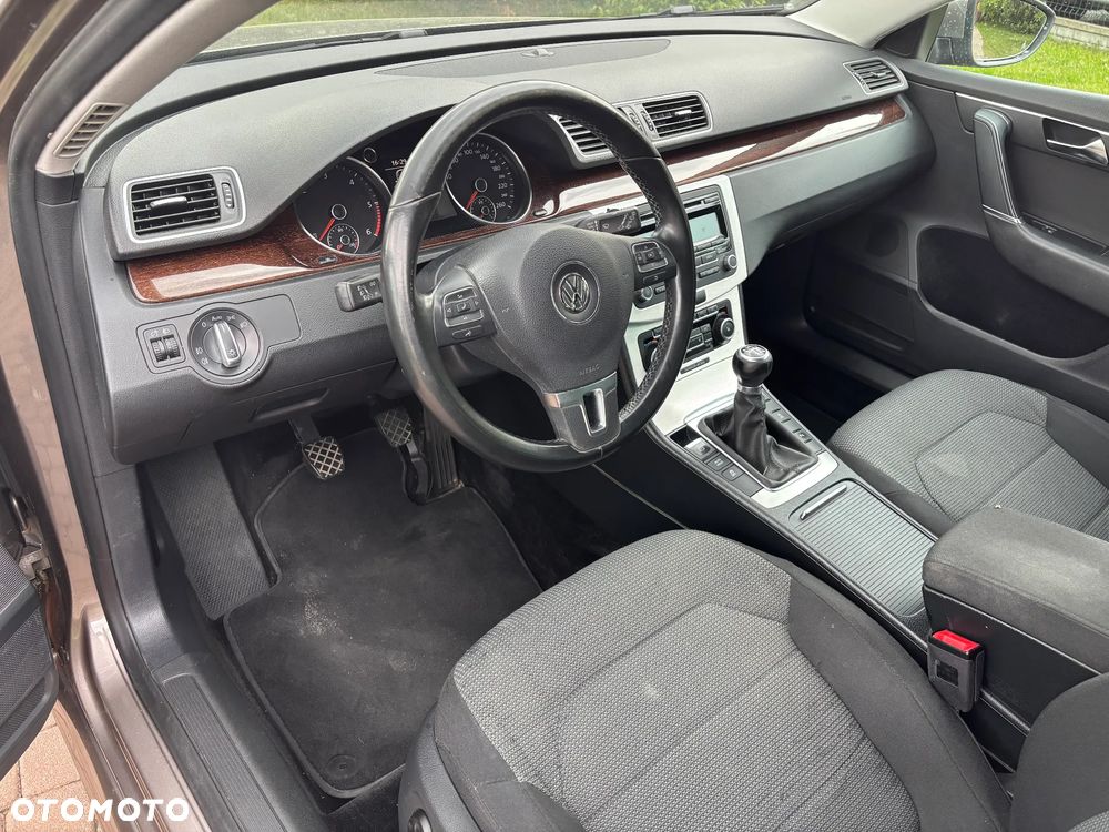 Volkswagen Passat Variant 2.0 TDI BlueMotion Technology Comfortline - 13