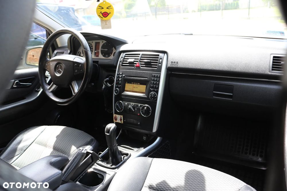 Mercedes-Benz Klasa B 200 CDI Special Edition - 12