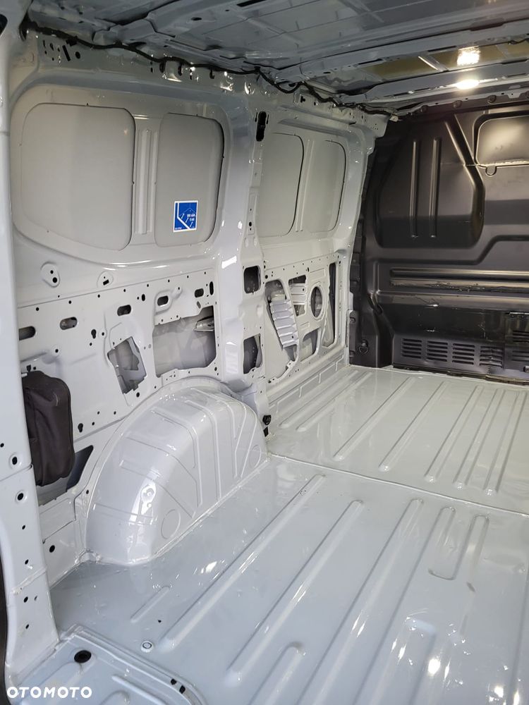 Ford TRANSIT CUSTOM II - 15