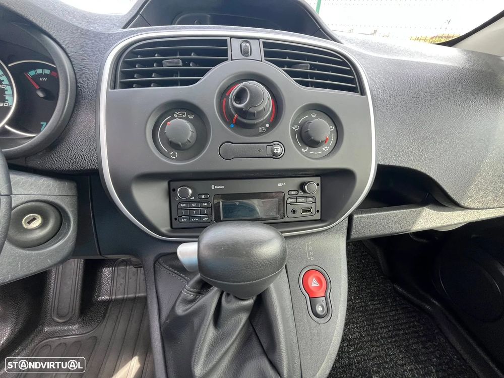 Renault Kangoo E-Tech - 13