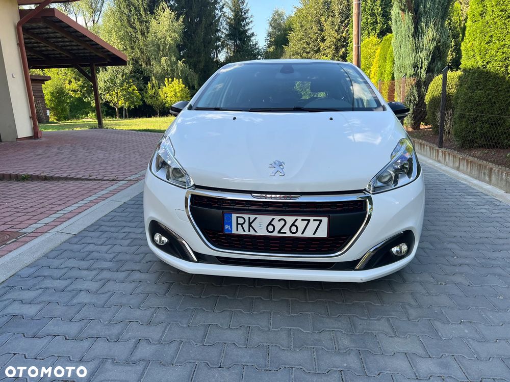 Peugeot 208 - 4