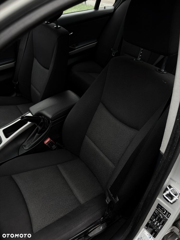 BMW Seria 3 - 12