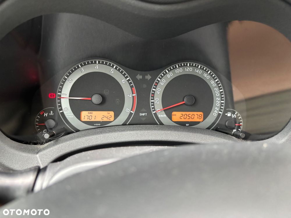 Toyota Auris 1.6 Premium - 6