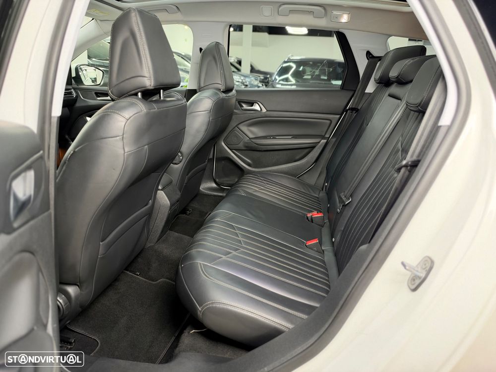 Peugeot 308 SW BlueHDi 120 EAT6 Stop & Start Allure - 20