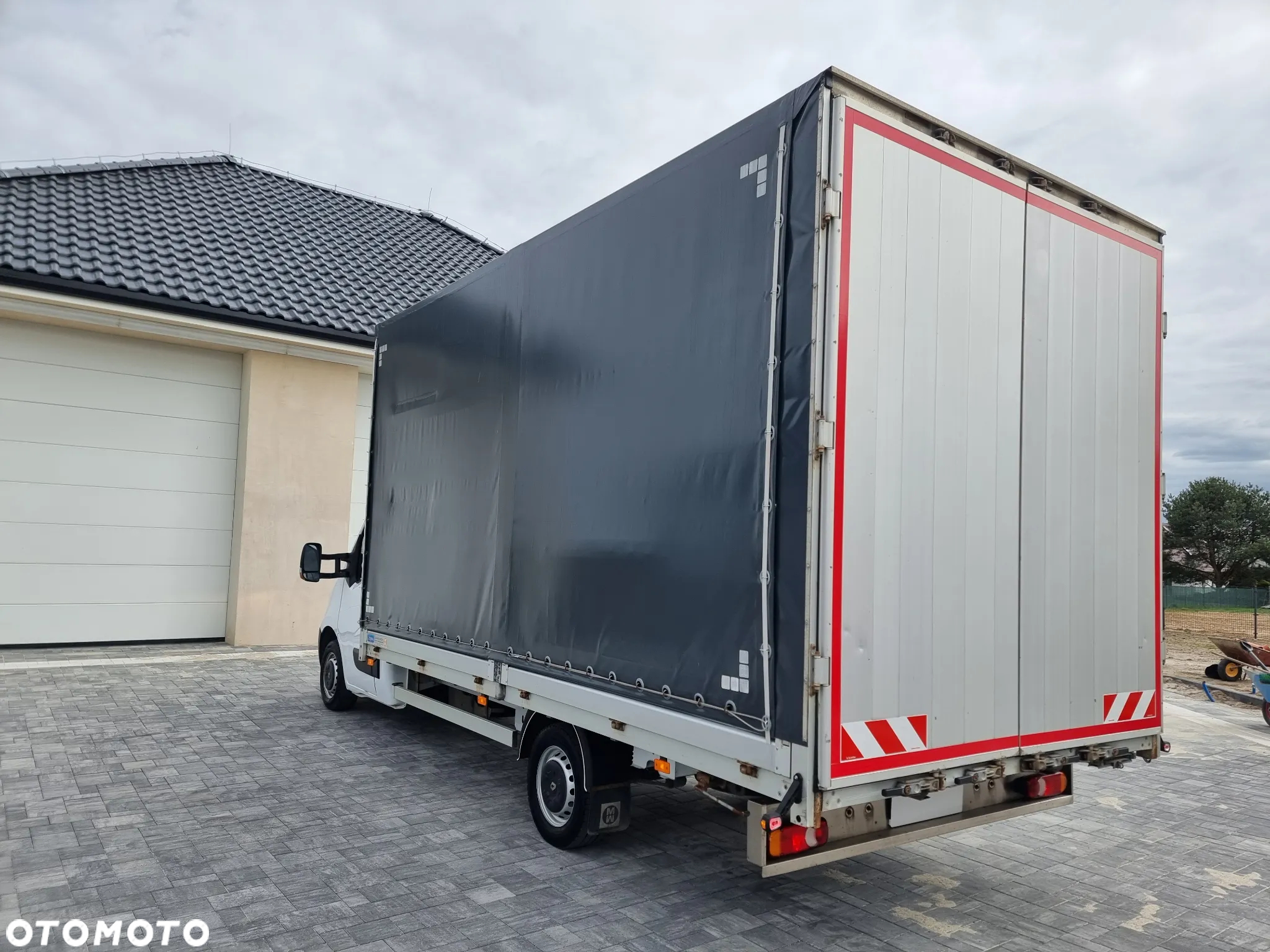 Renault Master, Salon Polska, 12 Palet, Drzwi z tyłu - 3