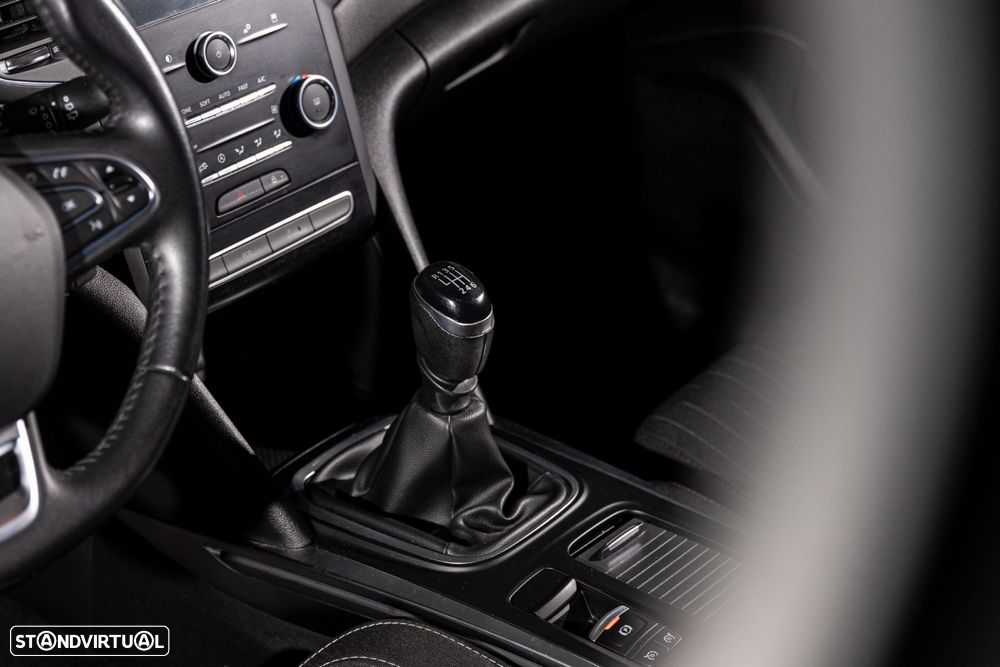 Renault Mégane 1.5 Blue dCi Limited - 17