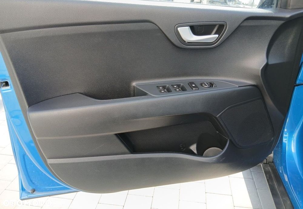 Kia Stonic 1.0 T-GDI M DCT - 11