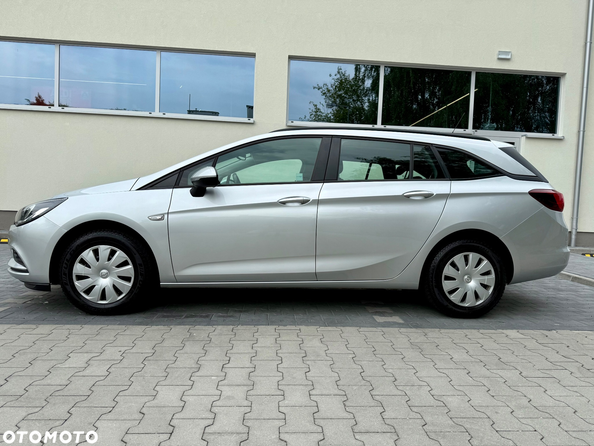 Opel Astra V 1.4 T Enjoy - 7