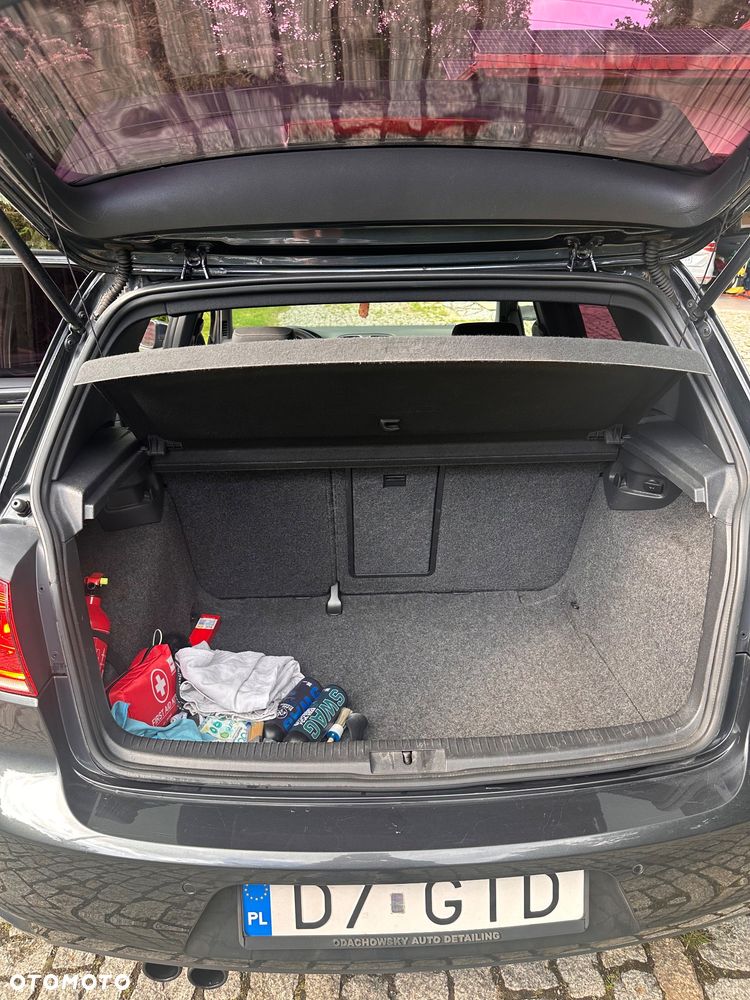 Volkswagen Golf - 17