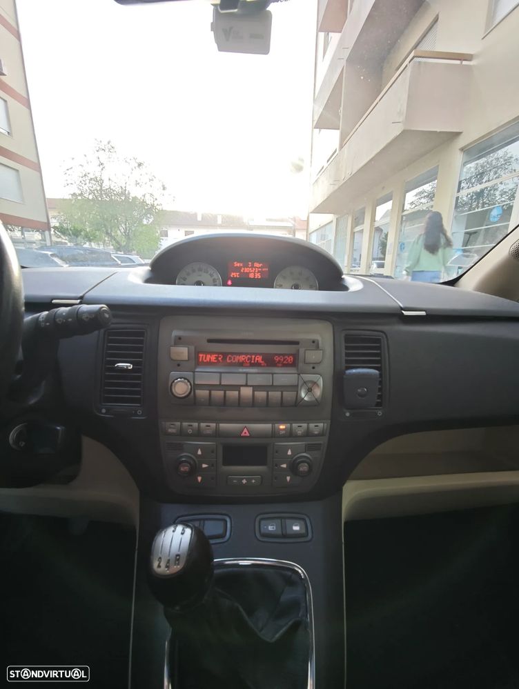 Lancia Musa 1.3 16V M-jet Platino - 11