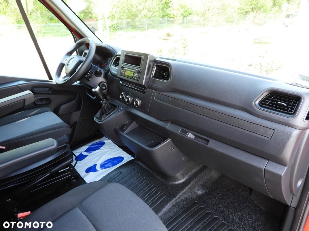 Renault MASTER PLANDEKA WINDA 8 PALET WEBASTO TEMPOMAT LEDY PNEUMATYKA KLIMATYZACJA  165KM - 38
