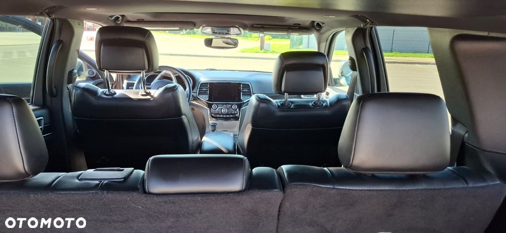 Jeep Grand Cherokee - 17
