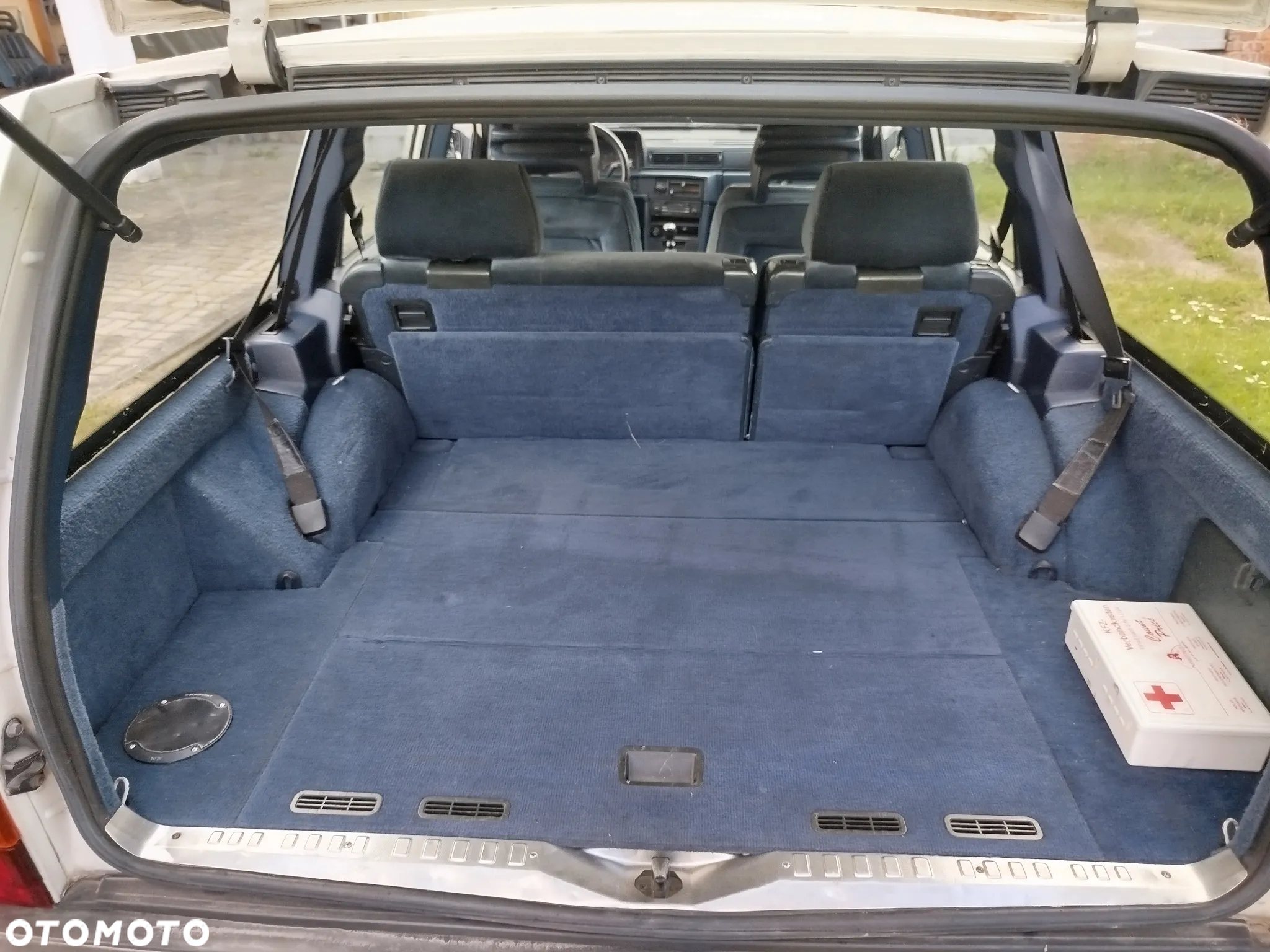 Volvo Seria 700 - 12