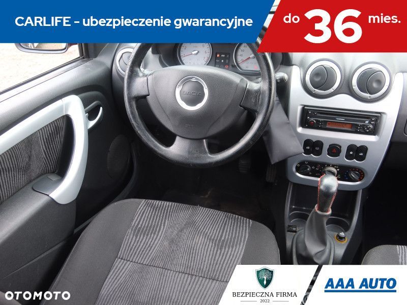 Dacia Sandero - 8