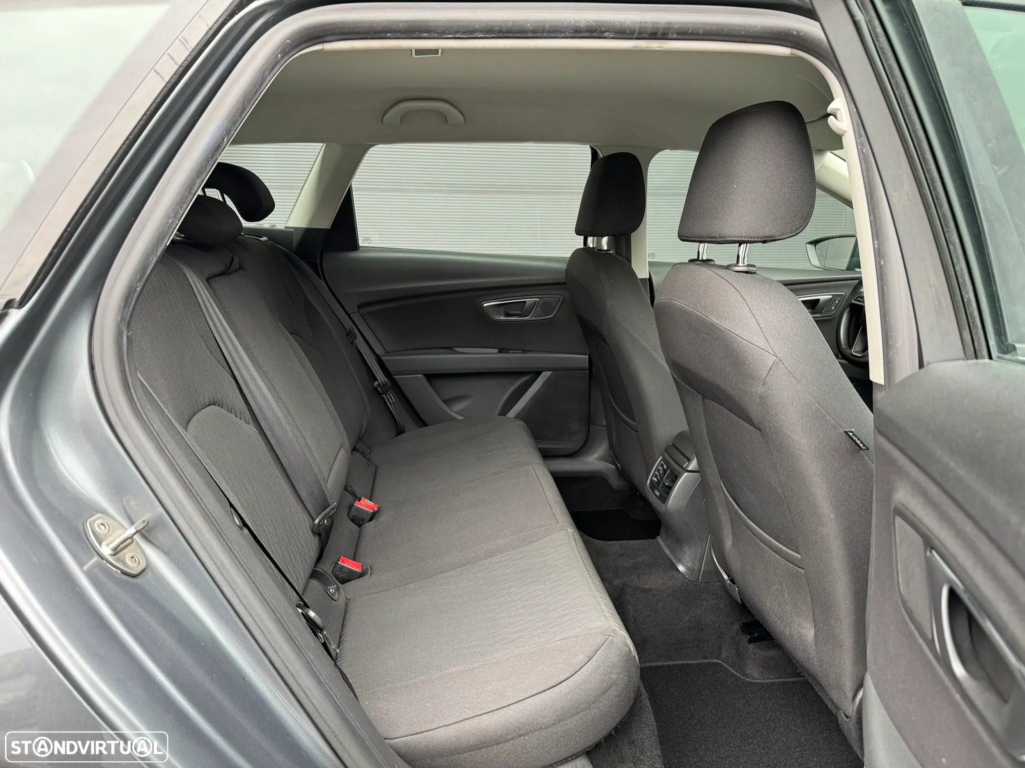 SEAT Leon ST 1.6 TDI Style Ecomotive - 14