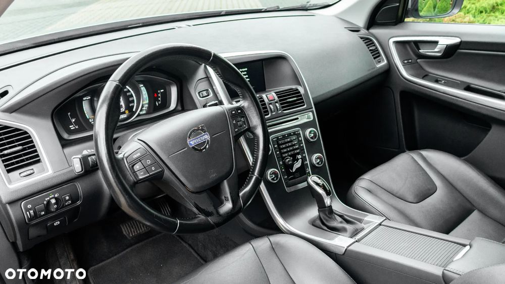 Volvo XC 60 D4 AWD Summum - 16