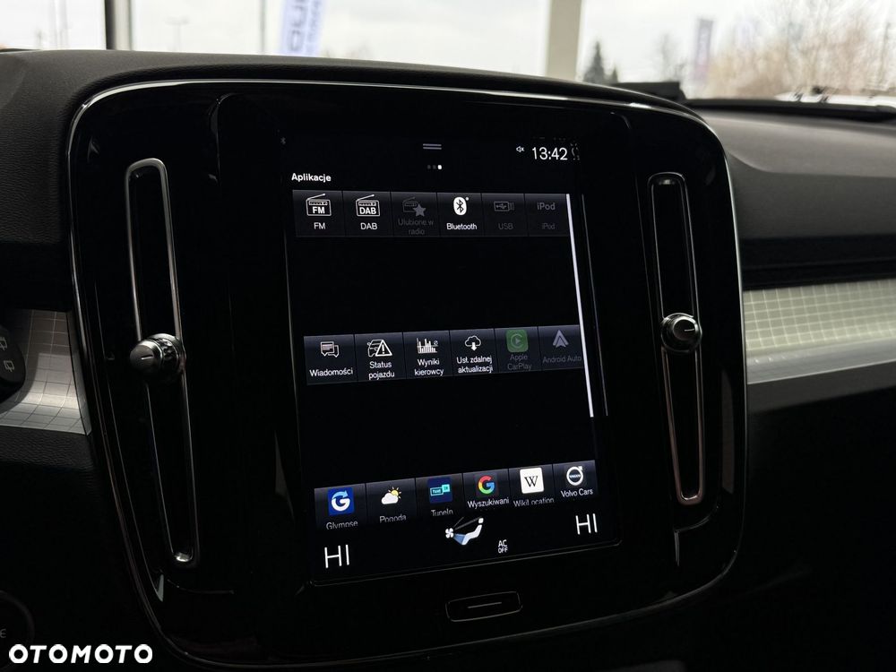 Volvo XC 40 - 33