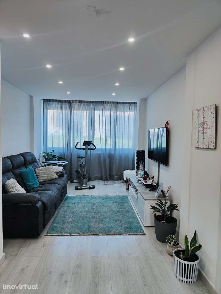 T3 com 2 casas de banho e boas acessibilidades - Grande imagem: 5/17