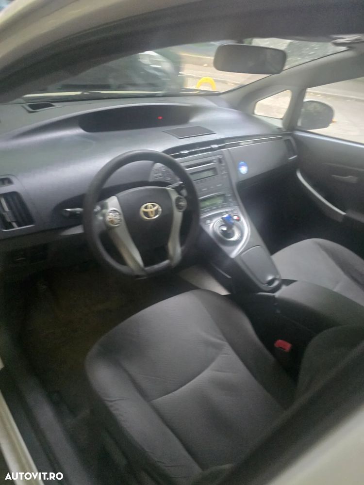 Toyota Prius HSD Luna - 20