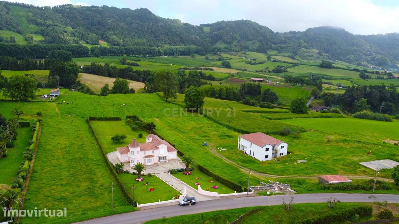 Terreno para Construção com vista para a montanha. - Grande imagem: 3/19