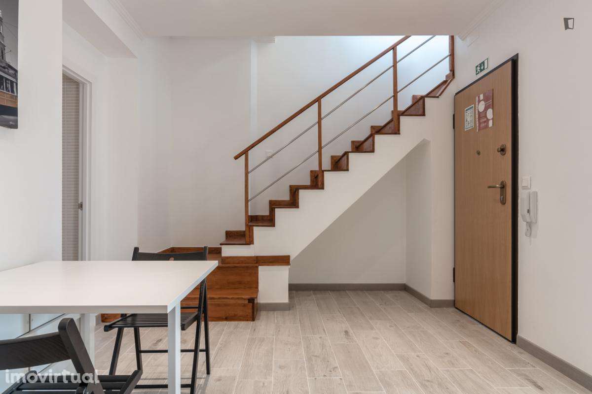 Quarto - localizado em Campolide Lisbon - Grande imagem: 5/13