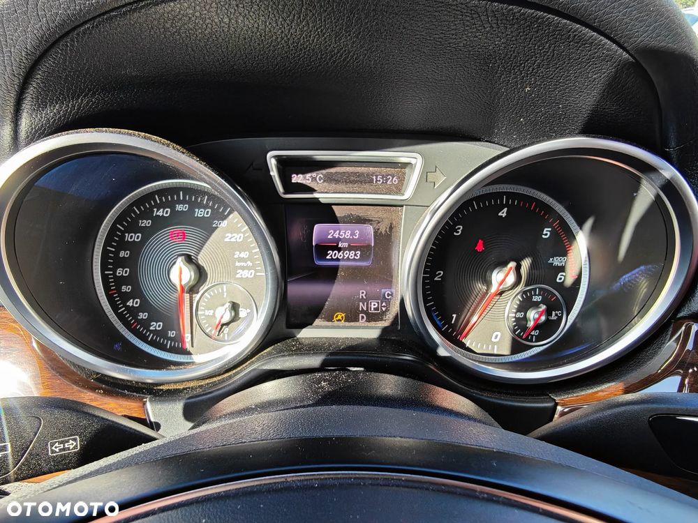 Mercedes-Benz GLS 350 d 4-Matic - 18