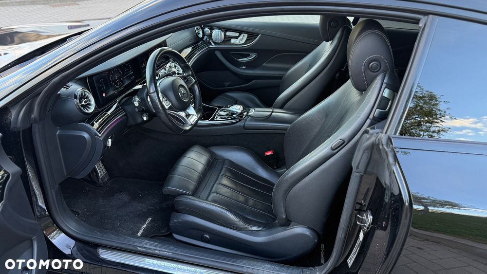 Mercedes-Benz Klasa E 400 4Matic 9G-TRONIC AMG Line - 14
