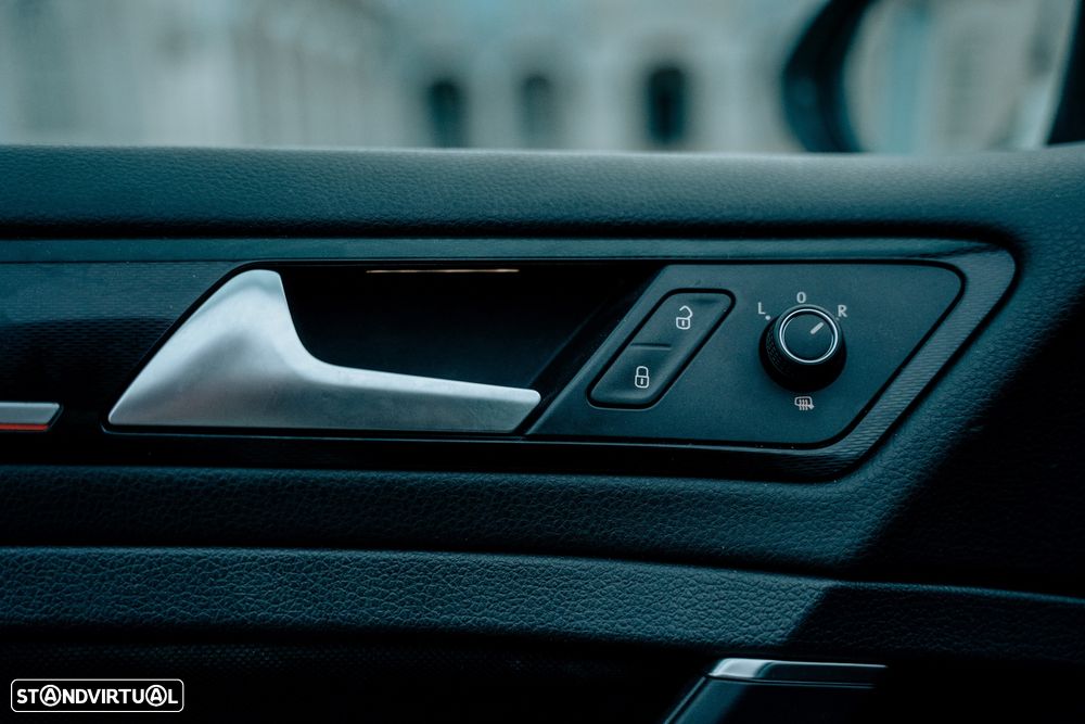 VW Golf GTI BlueMotion - 9