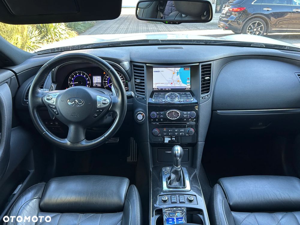 Infiniti QX70 3.7 S Premium - 10