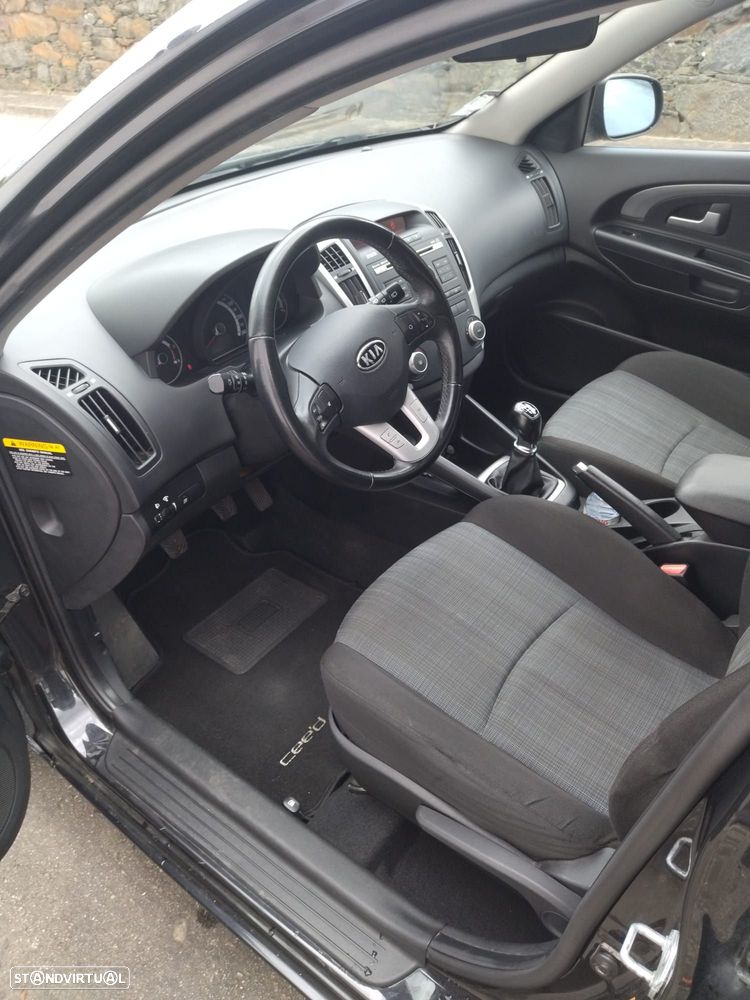 Kia Ceed SW - 14
