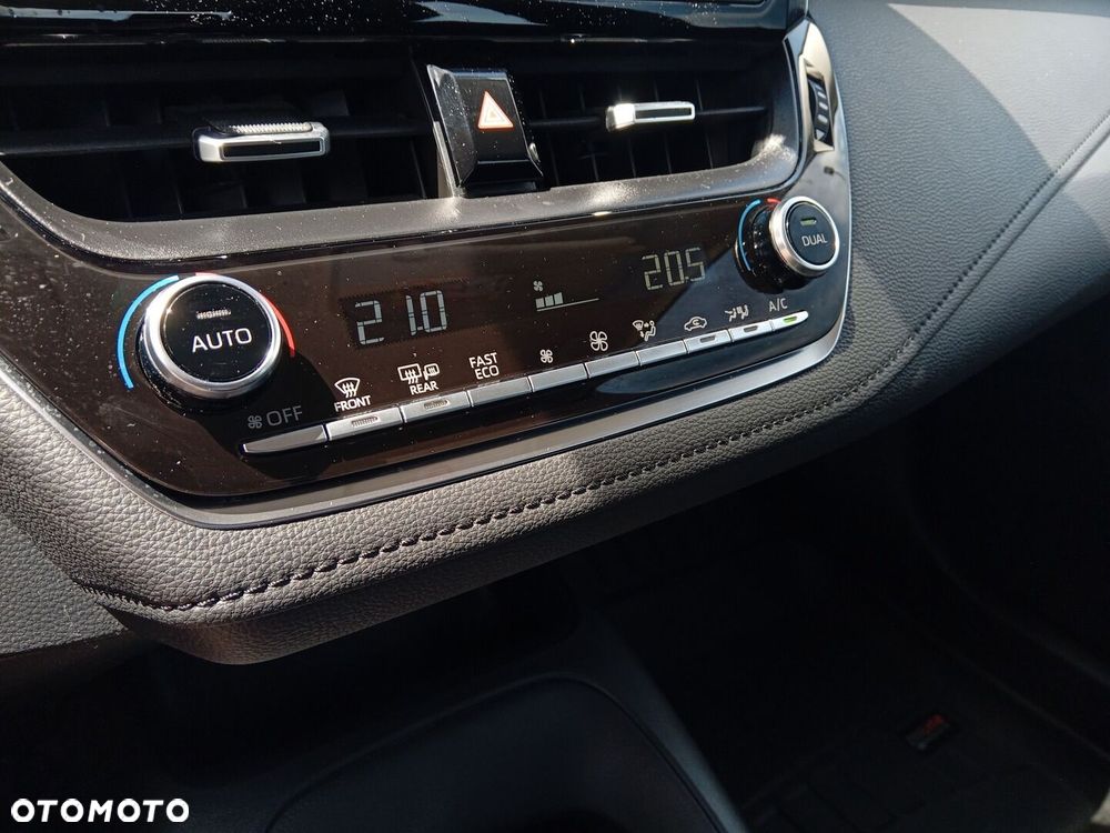 Toyota Corolla - 19