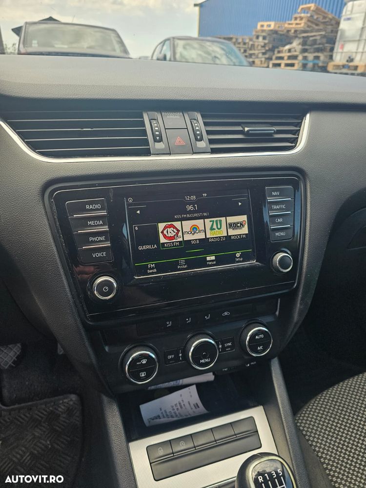 Skoda Octavia - 3