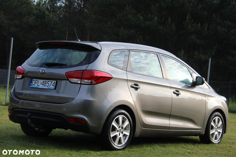 Kia Carens 1.7 CRDi Edition 7 - 8