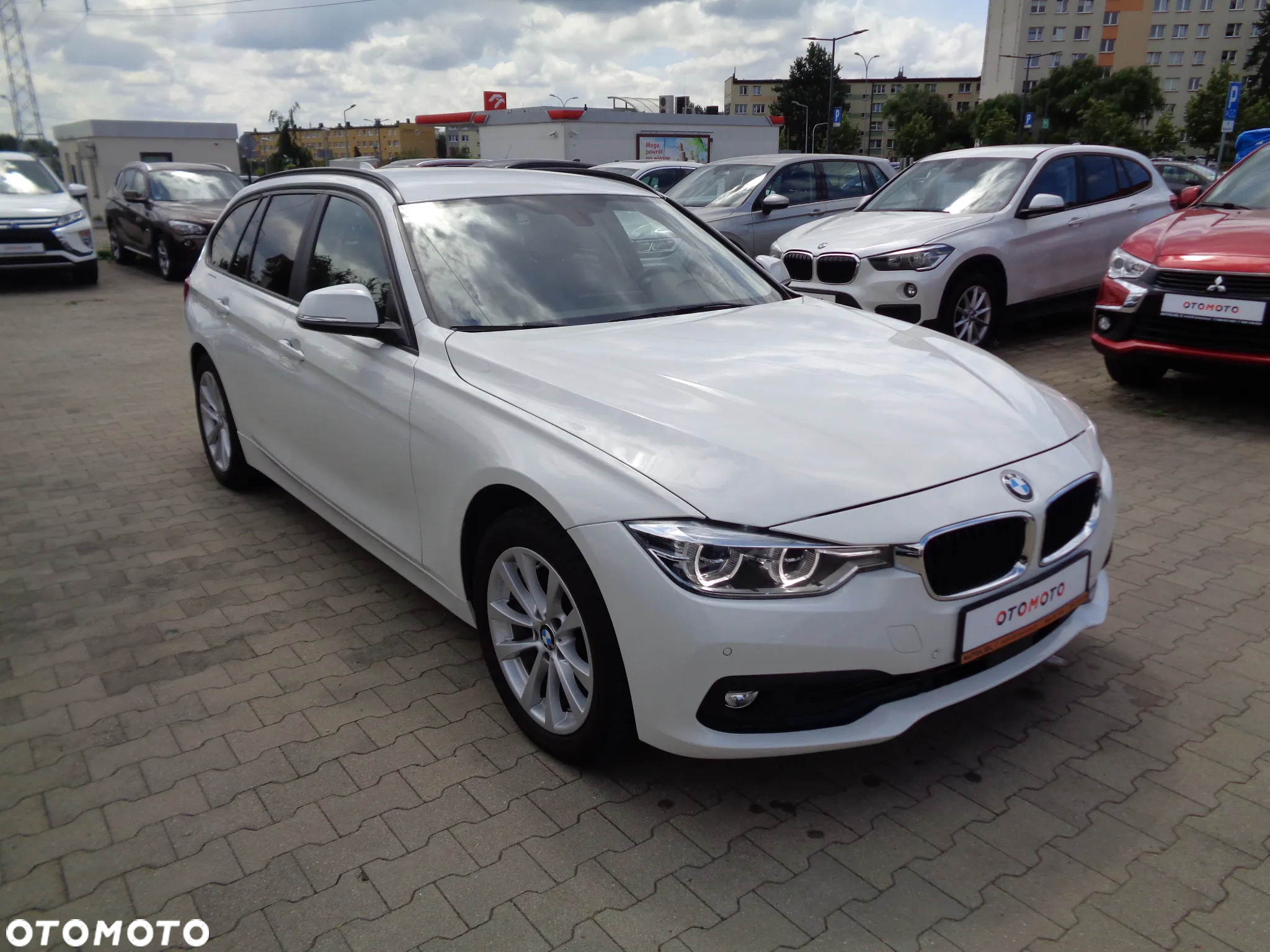 BMW Seria 3 320d Touring xDrive Sport Line - 4