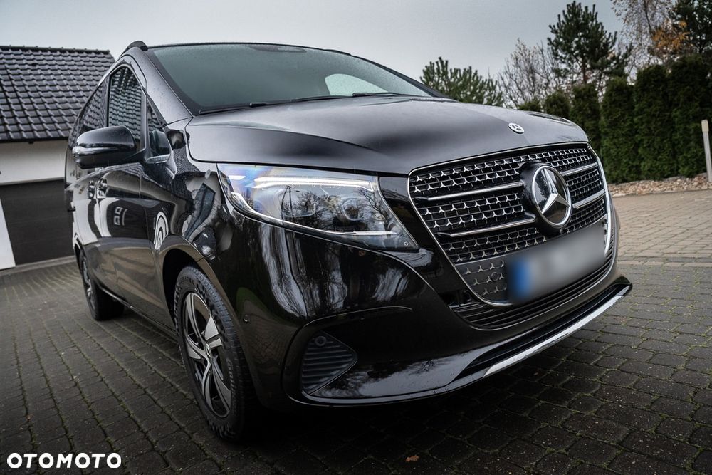 Mercedes-Benz Klasa V 300 d Avantgarde 9G-Tronic (d³ugi) - 3