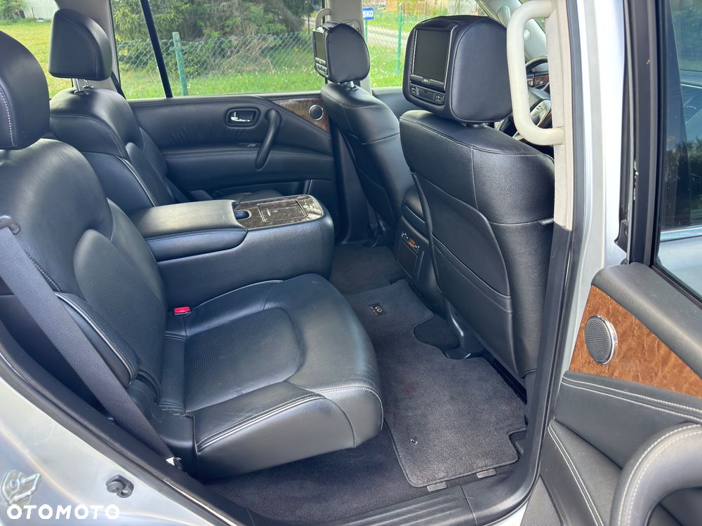 Infiniti QX80 - 21