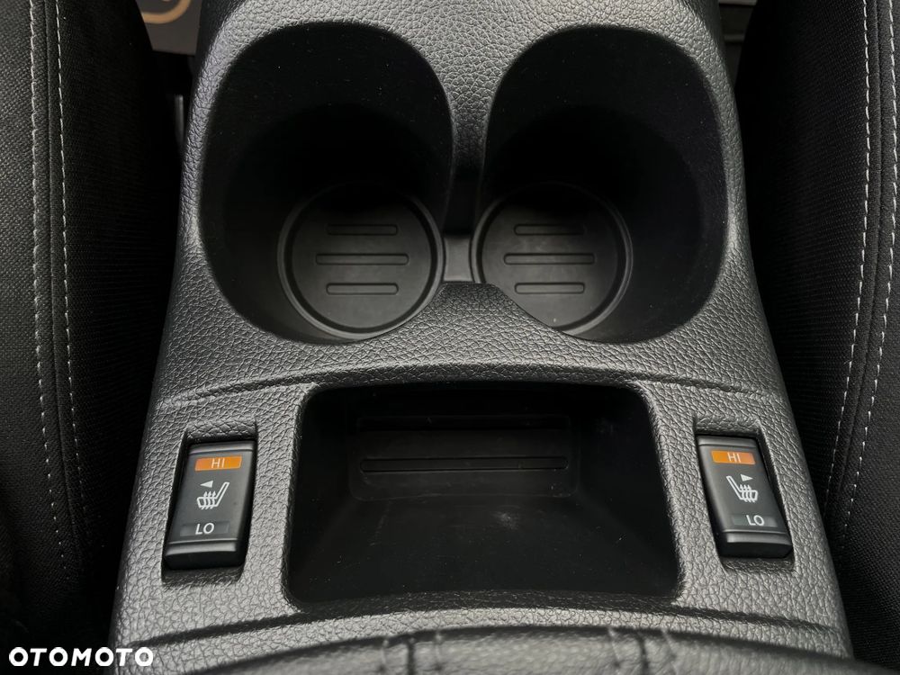 Nissan Qashqai 1.3 DIG-T TEKNA - 34