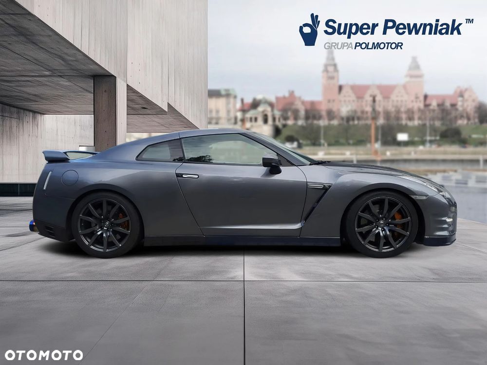 Nissan GT-R Black Edition - 6