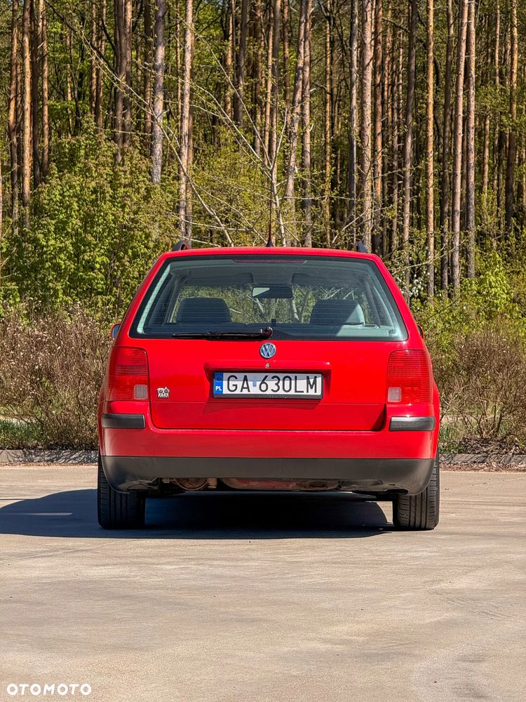 Volkswagen Passat 1.8 Comfortline - 6