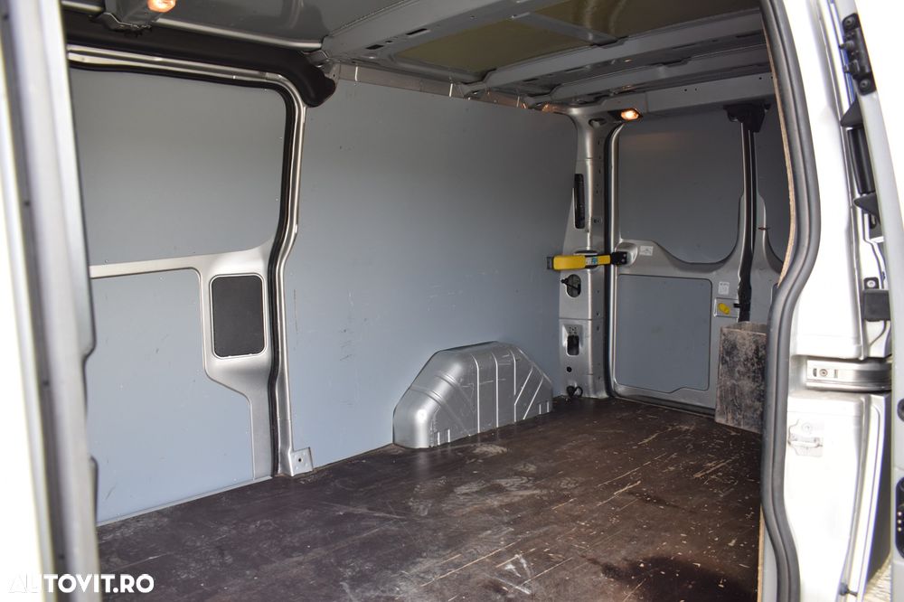 Ford Transit - 8