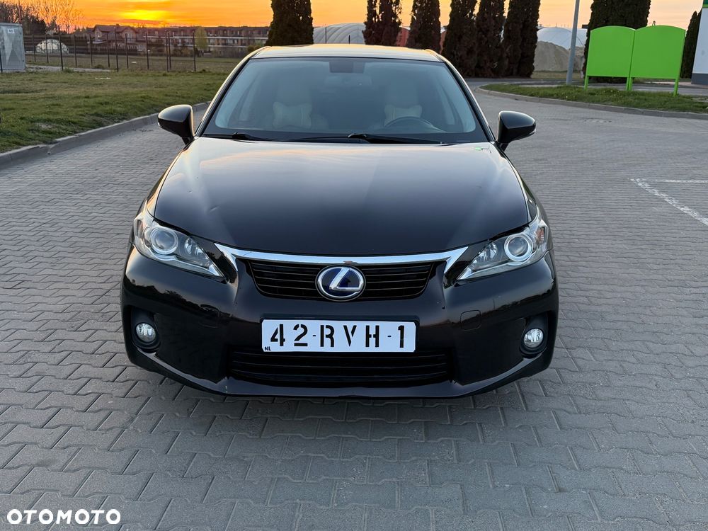 Lexus CT 200h Prestige - 2