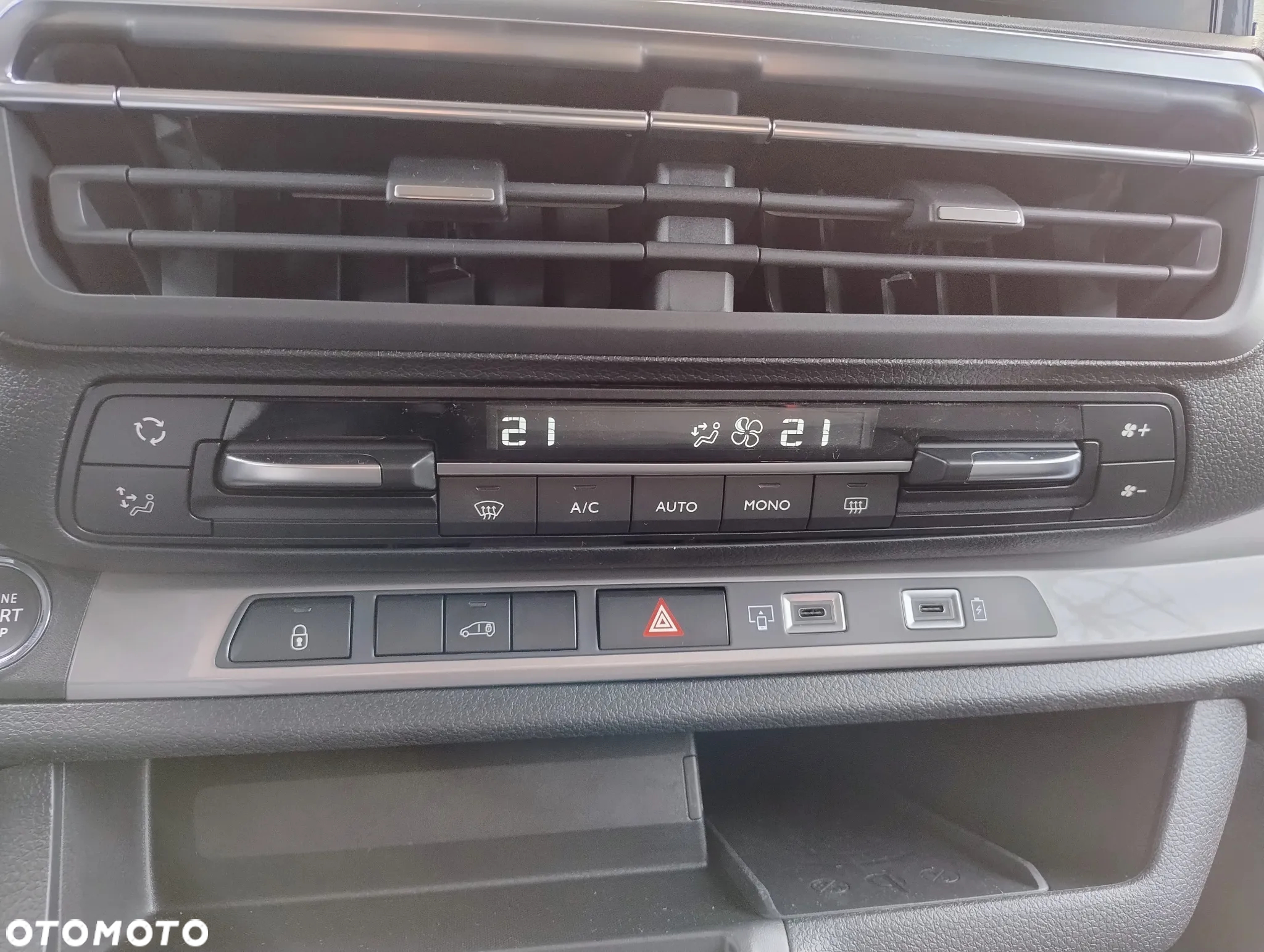 Opel Opel e-Vivaro Furgon Extra Long 136 KM akumulator 75 kWh - 16