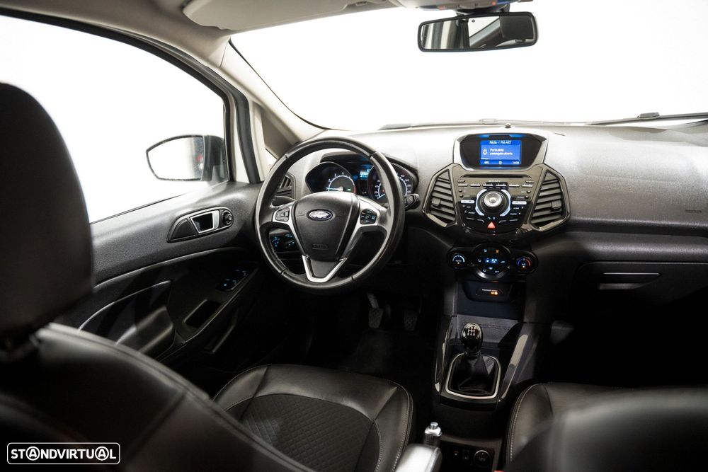 Ford EcoSport 1.0 EcoBoost Titanium - 4