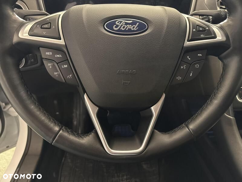 Ford Mondeo - 13