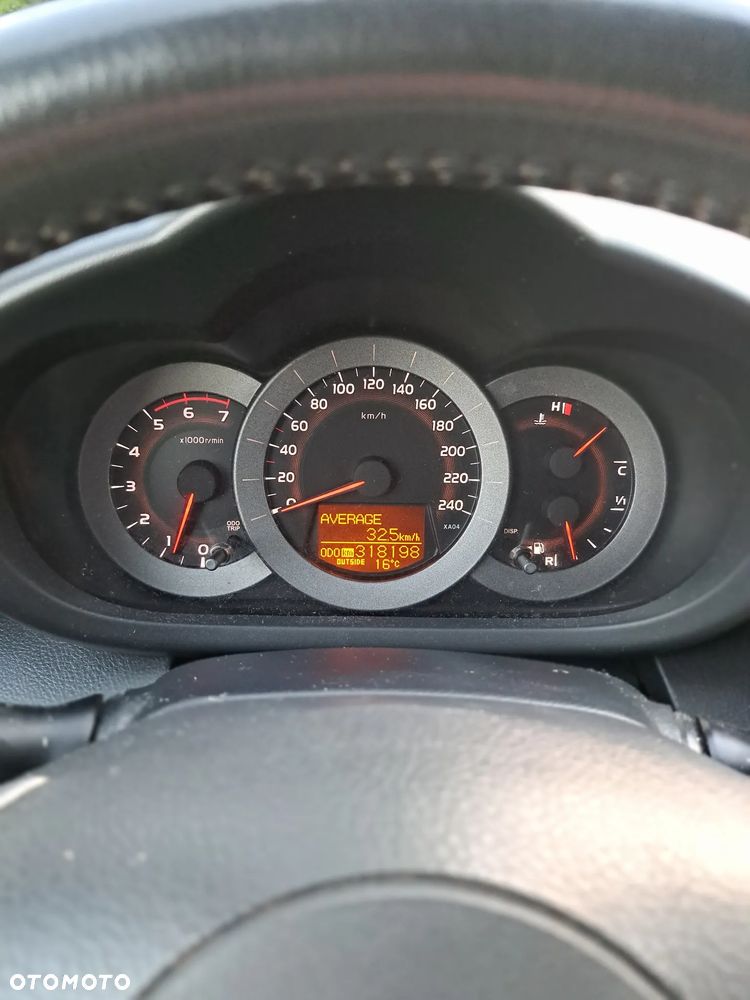 Toyota RAV4 2.2 D-4D 4x4 Sol - 19