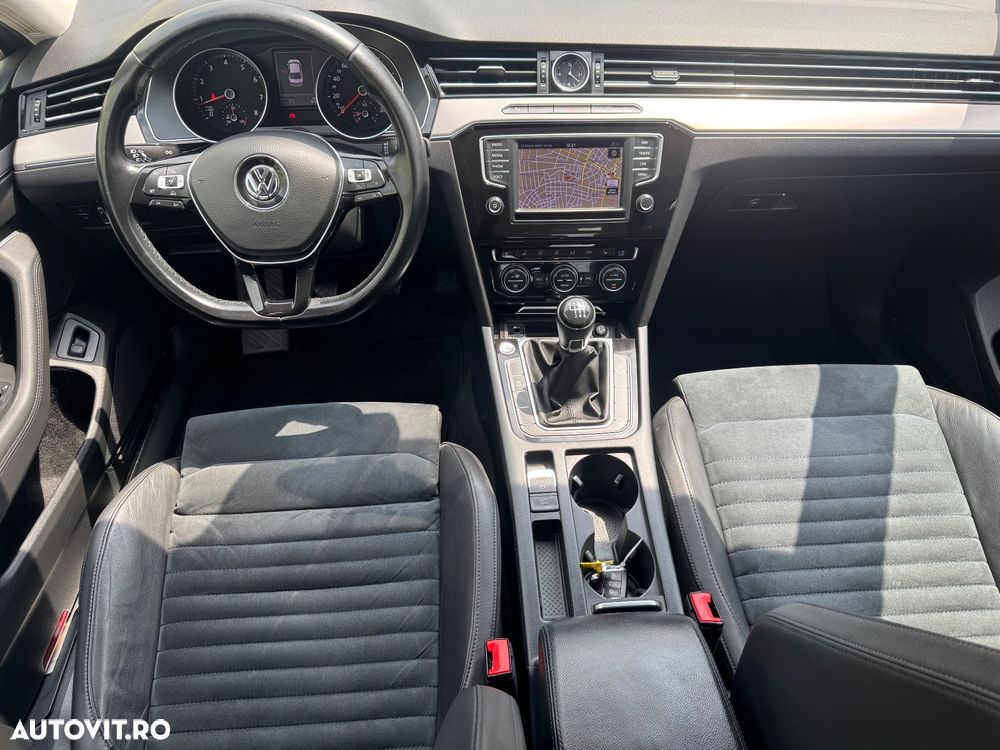 Volkswagen Passat Variant 1.4 TSI ACT (BlueMotion Technology) Highline - 13