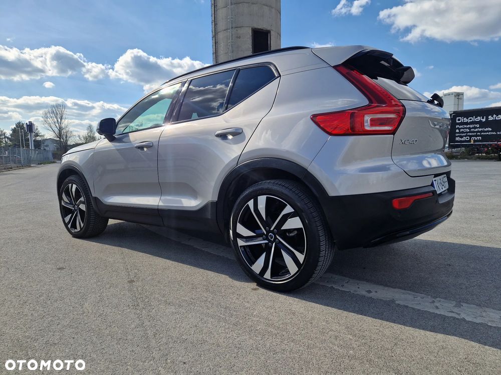 Volvo XC 40 B5 AWD Ultimate Dark - 6