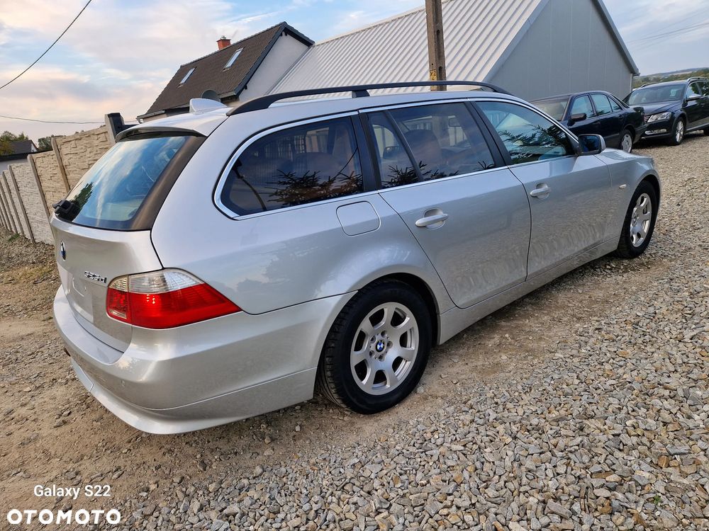 BMW Seria 5 525d - 8
