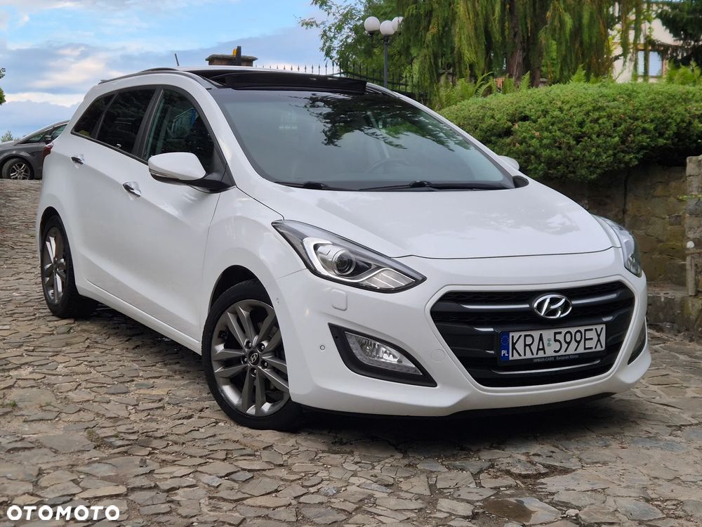 Hyundai i30 blue Kombi 1.6 CRDi DCT Premium - 4